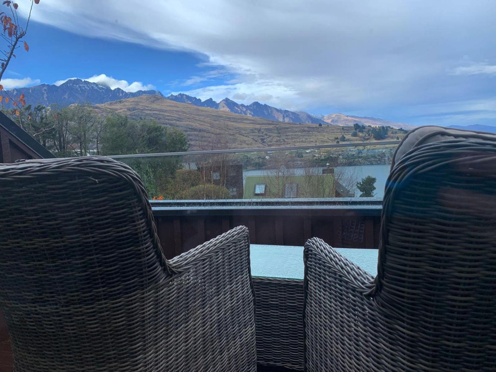 4 Bedroom Home, Unlimited Wifi, Fantastic Lake Views With Private Balcony Queenstown Dış mekan fotoğraf